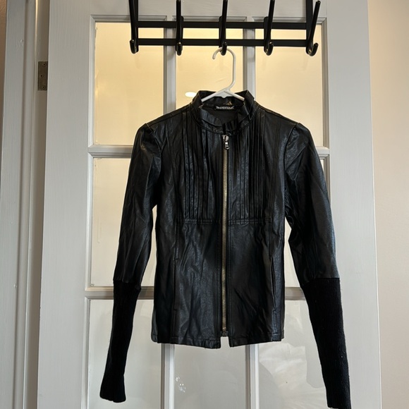 Beautiful Kosmika jacket - 89$ - Picture 2 of 3